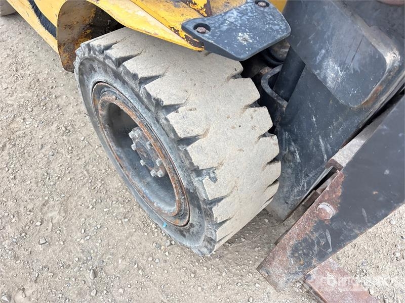 CAT 2PD6000 5500 lb Forklift Kahveltõstukid - muud