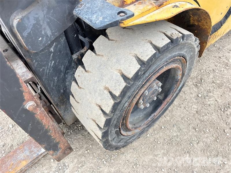 CAT 2PD6000 5500 lb Forklift Kahveltõstukid - muud