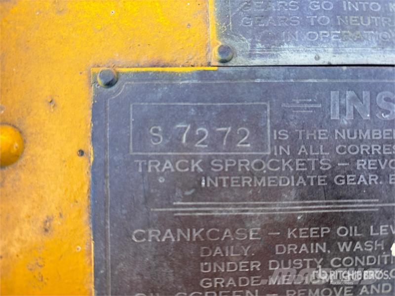 CAT 30 Crawler Dozer Rupsdozers