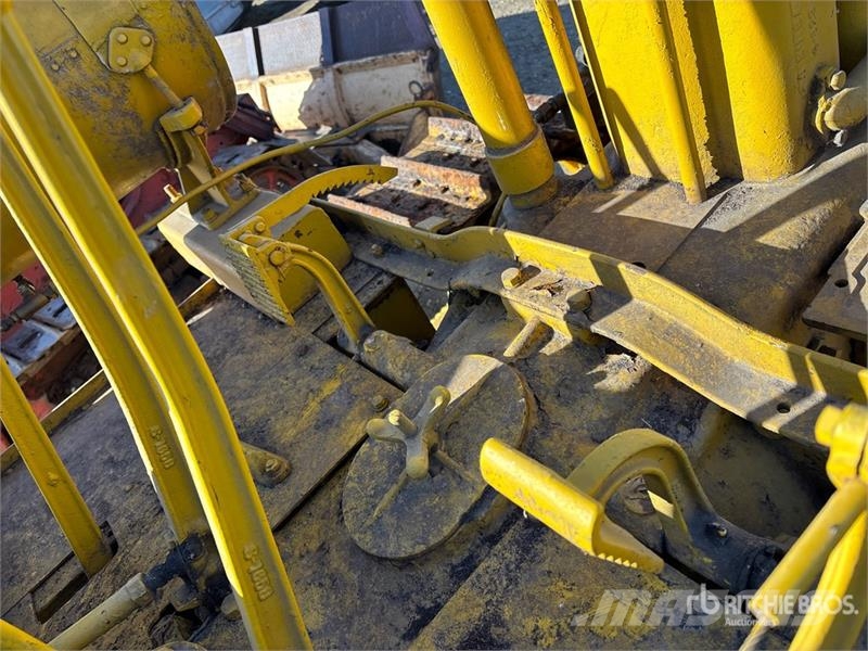 CAT 30 Crawler Dozer Rupsdozers