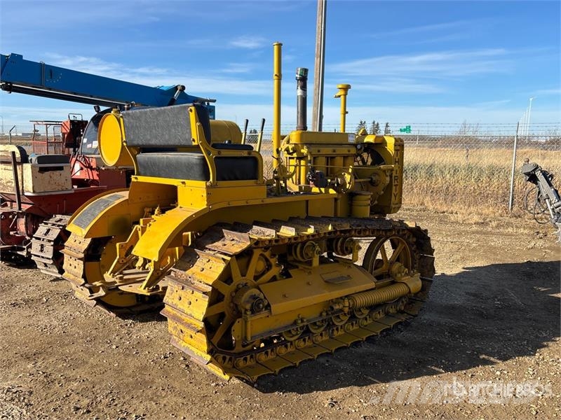 CAT 30 Crawler Dozer (Inoperable) Buldooserid