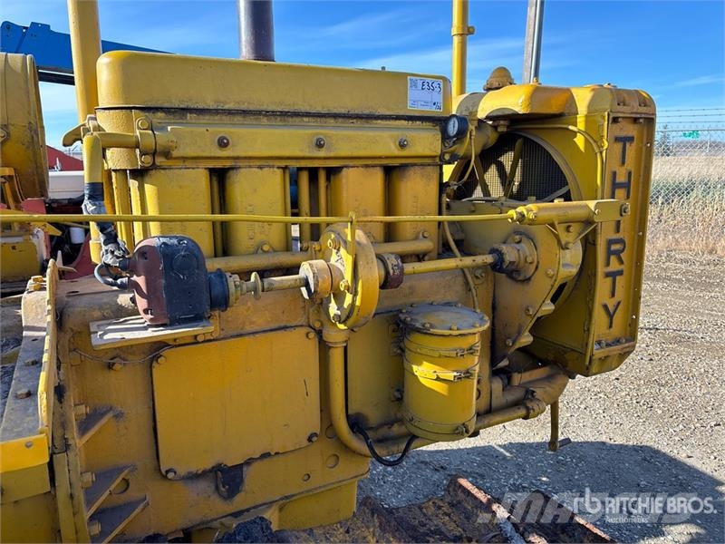 CAT 30 Crawler Dozer (Inoperable) Buldooserid