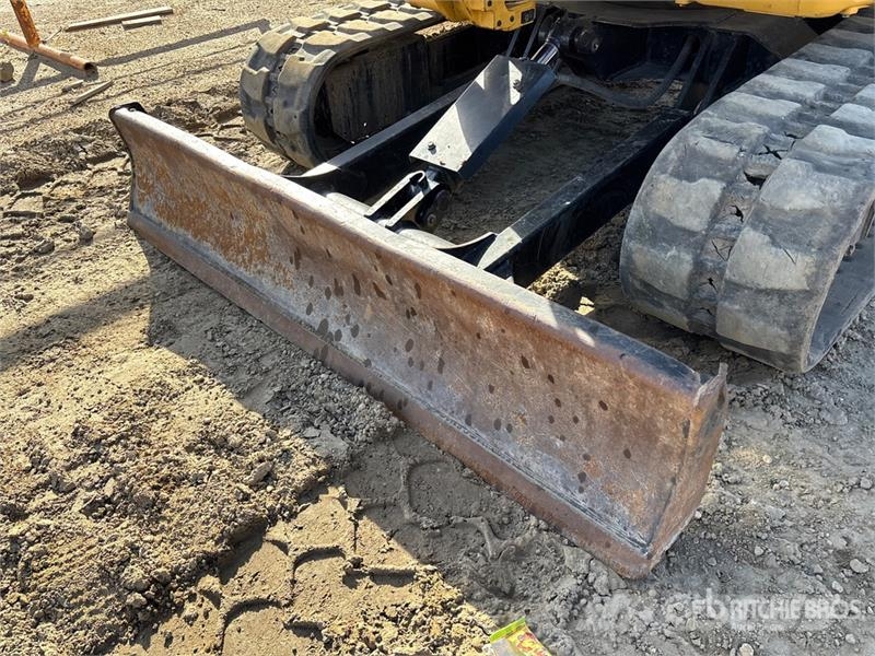 CAT 305E2 CR Mini Excavator Mini kotrók < 7t