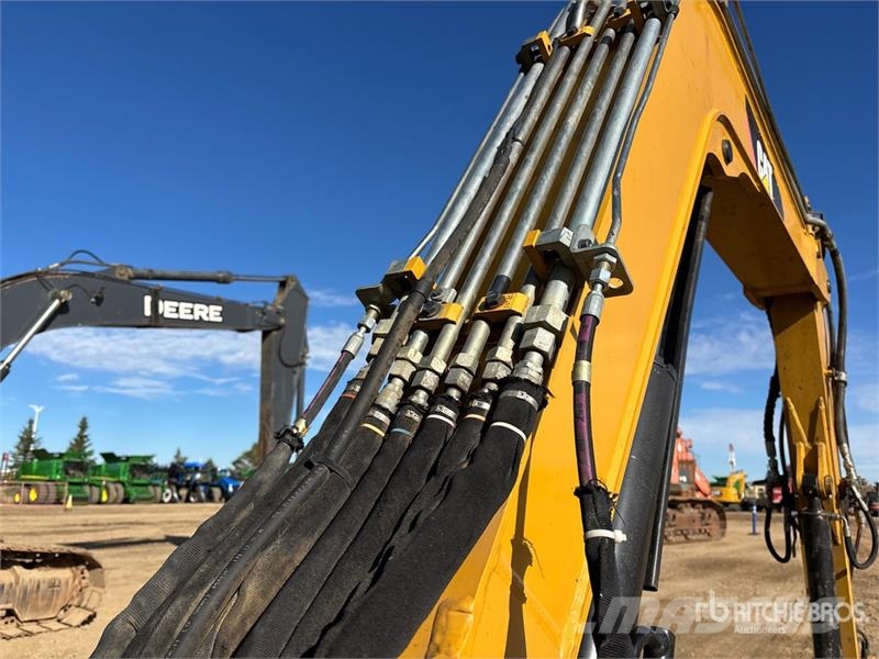 CAT 305E2 CR Mini Excavator Mini kotrók < 7t