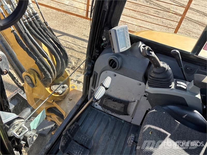 CAT 305E2 CR Mini Excavator Mini kotrók < 7t