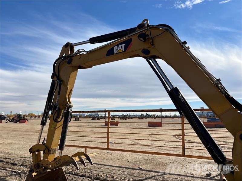 CAT 305E2 CR Mini Excavator Mini kotrók < 7t