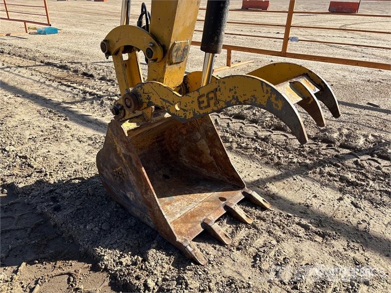 CAT 305E2 CR Mini Excavator Mini kotrók < 7t