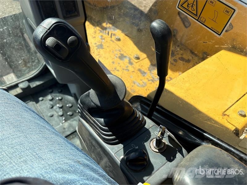 CAT 308D CR Tracked Excavator 大型油圧ショベル12t以上(パワーショベル・ユンボ)