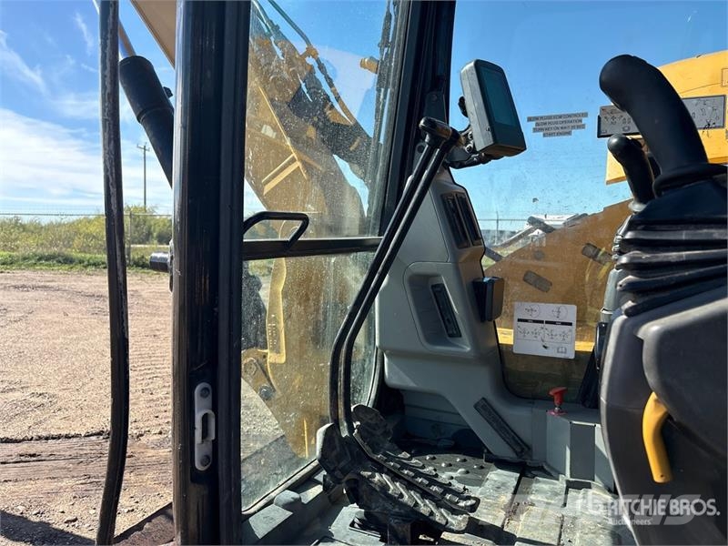 CAT 308D CR Tracked Excavator 大型油圧ショベル12t以上(パワーショベル・ユンボ)