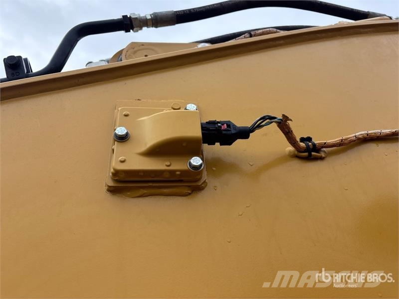 CAT 320 Tracked Excavator Kāpurķēžu ekskavatori