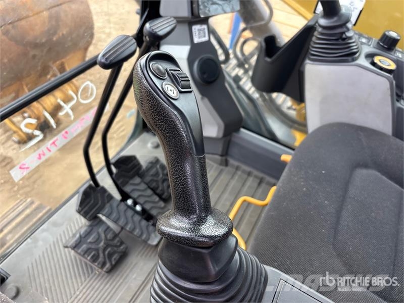 CAT 320 Tracked Excavator Kāpurķēžu ekskavatori