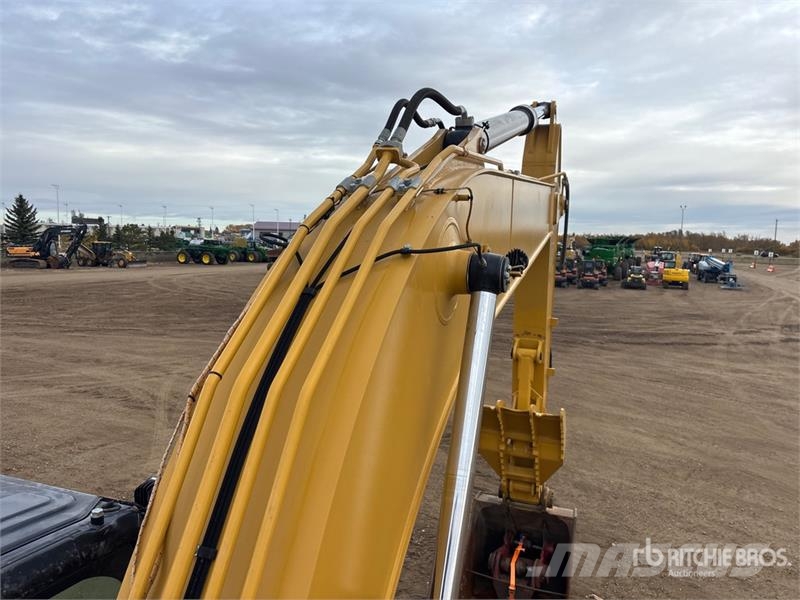 CAT 320 Tracked Excavator Bandgrävare