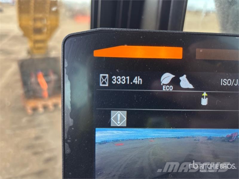 CAT 320 Tracked Excavator Bandgrävare