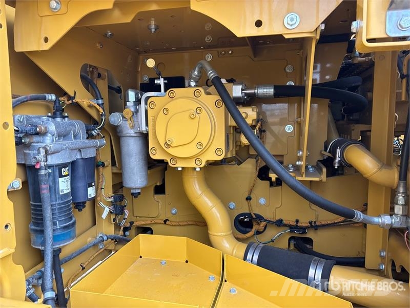 CAT 320 Tracked Excavator Kāpurķēžu ekskavatori