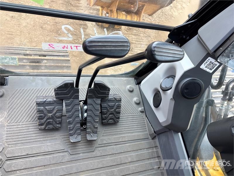 CAT 320 Tracked Excavator Kāpurķēžu ekskavatori