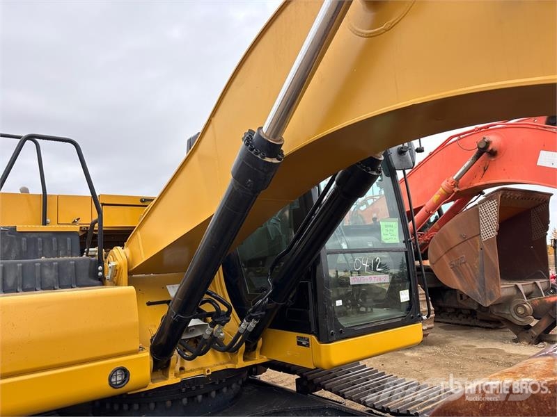 CAT 320 Tracked Excavator Kāpurķēžu ekskavatori