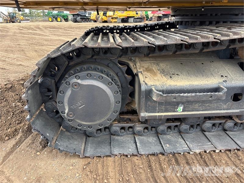 CAT 320 Tracked Excavator Bandgrävare