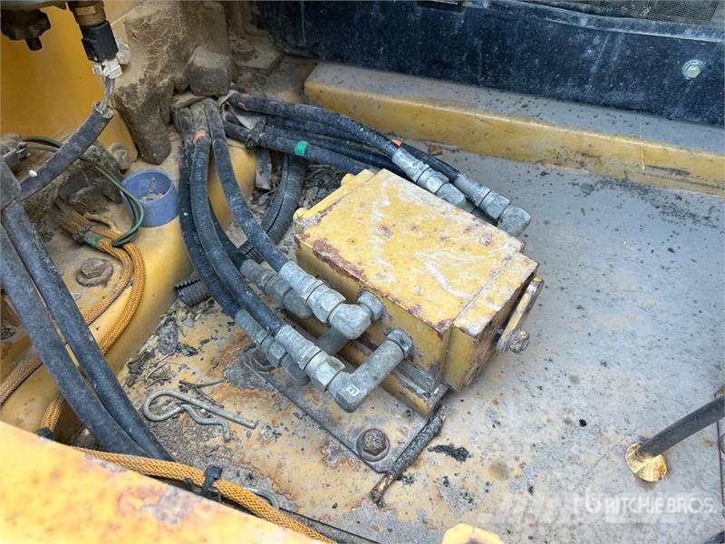 CAT 320D L Tracked Excavator Gravemaskiner på larvebånd