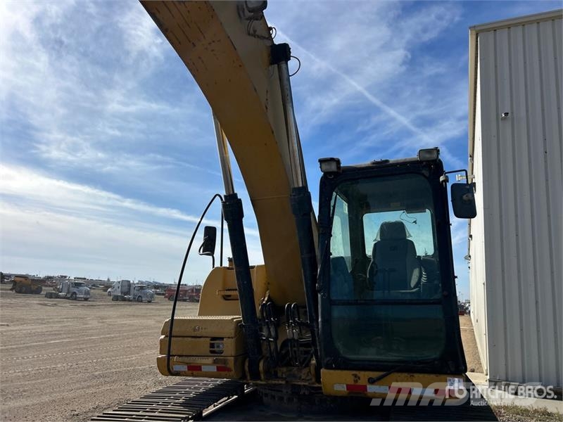 CAT 320D L Tracked Excavator Gravemaskiner på larvebånd