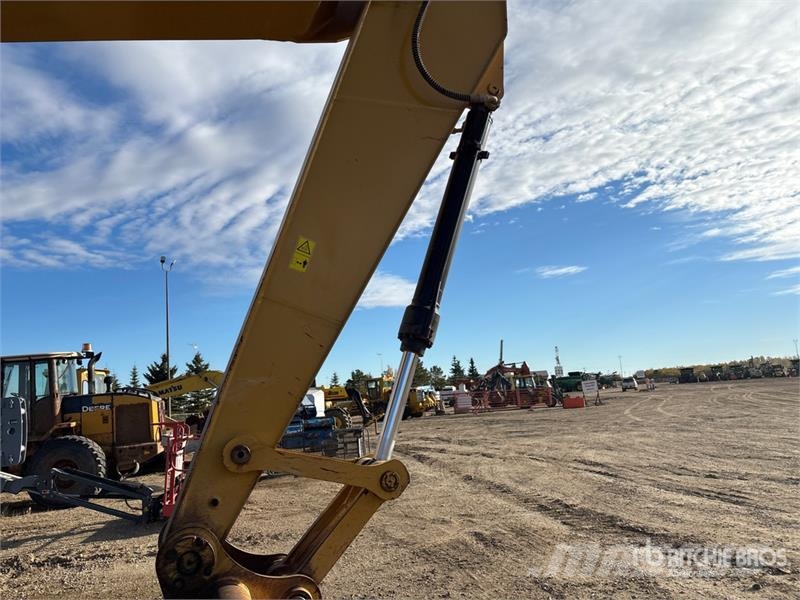 CAT 320GC Tracked Excavator Raupenbagger