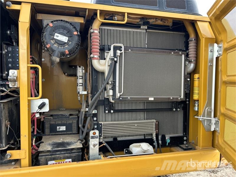 CAT 323F L Tracked Excavator Escavatori cingolati