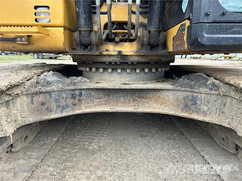 CAT 323F L Tracked Excavator Escavatori cingolati
