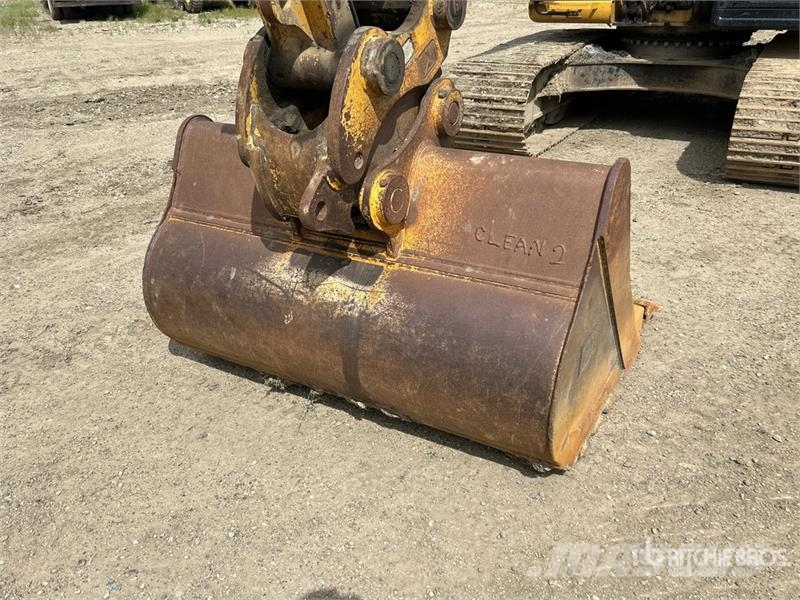 CAT 323F L Tracked Excavator Escavatori cingolati