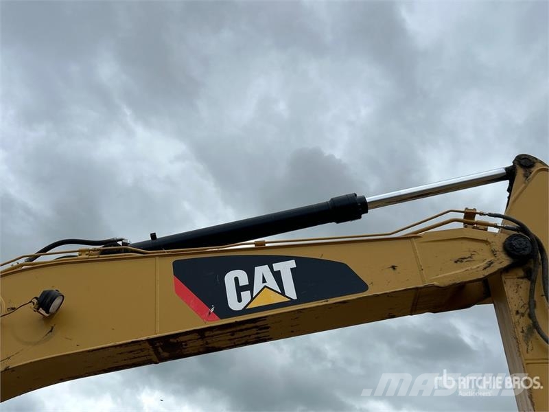 CAT 323F L Tracked Excavator Escavatori cingolati