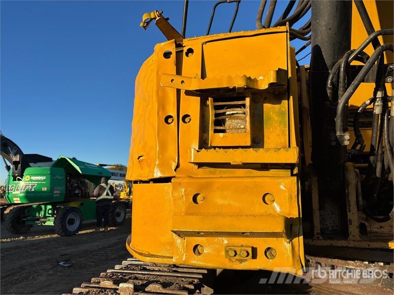 CAT 328DL CR Tracked Excavator Raupenbagger
