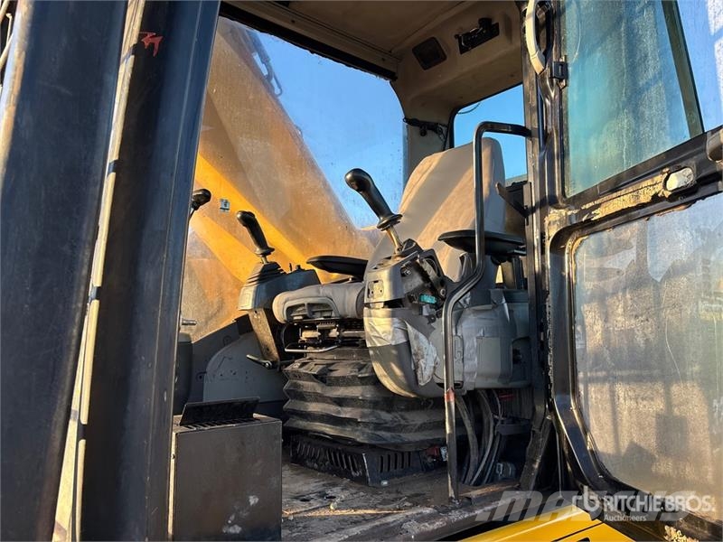 CAT 328DL CR Tracked Excavator Raupenbagger