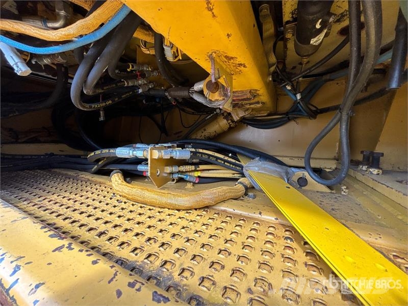 CAT 330B Delimber Лісозаготівельна техніка - Інші