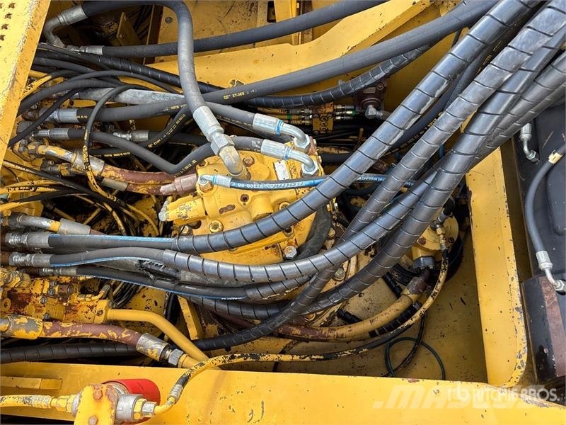 CAT 330B Delimber Лісозаготівельна техніка - Інші