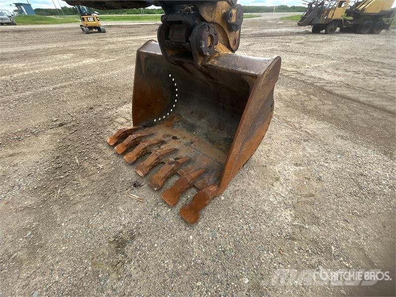 CAT 336E Tracked Excavator Roomikekskavaatorid