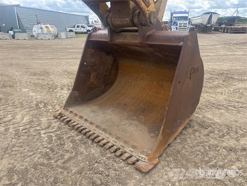CAT 345C L حفارات زحافة