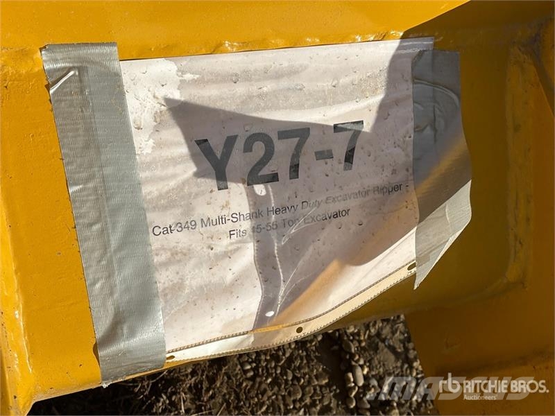 CAT 349 44 in Multi-Shank Heavy Duty Excavator Ripper  鬆土機