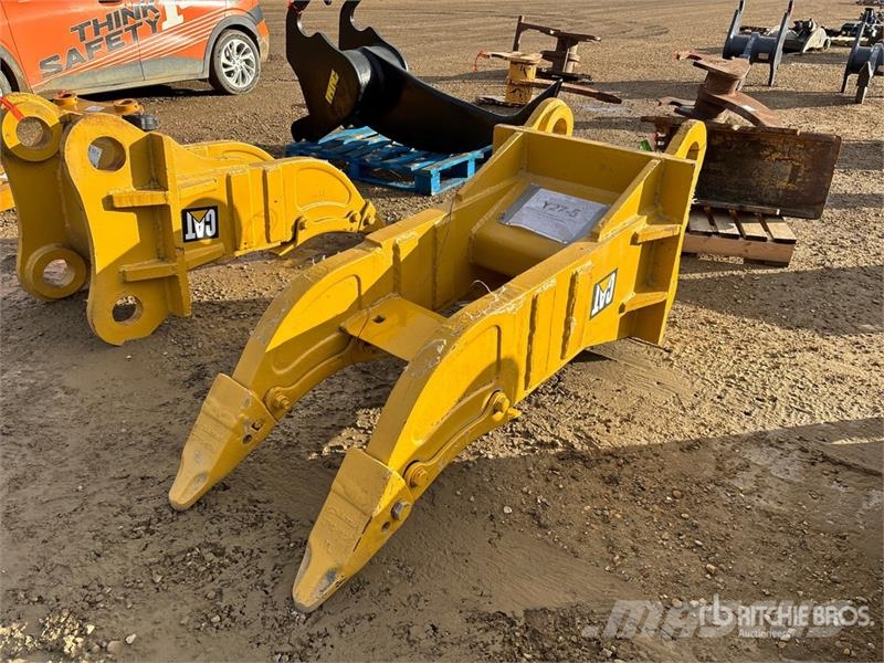 CAT 349 60 in Multi-Shank Heavy Duty Excavator Ripper  鬆土機