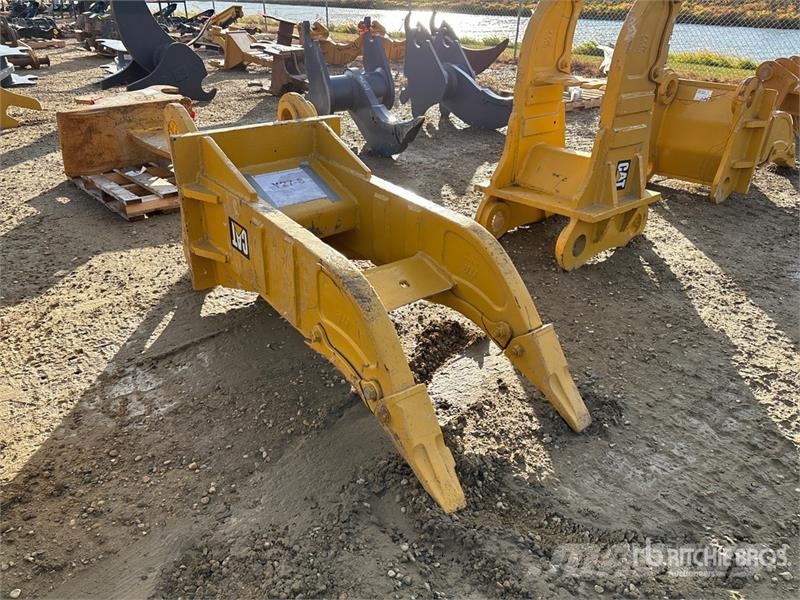 CAT 349 60 in Multi-Shank Heavy Duty Excavator Ripper  鬆土機