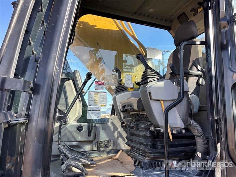 CAT 349E L Tracked Excavator Kāpurķēžu ekskavatori
