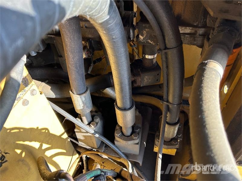 CAT 365C/L VG Tracked Excavator Roomikekskavaatorid