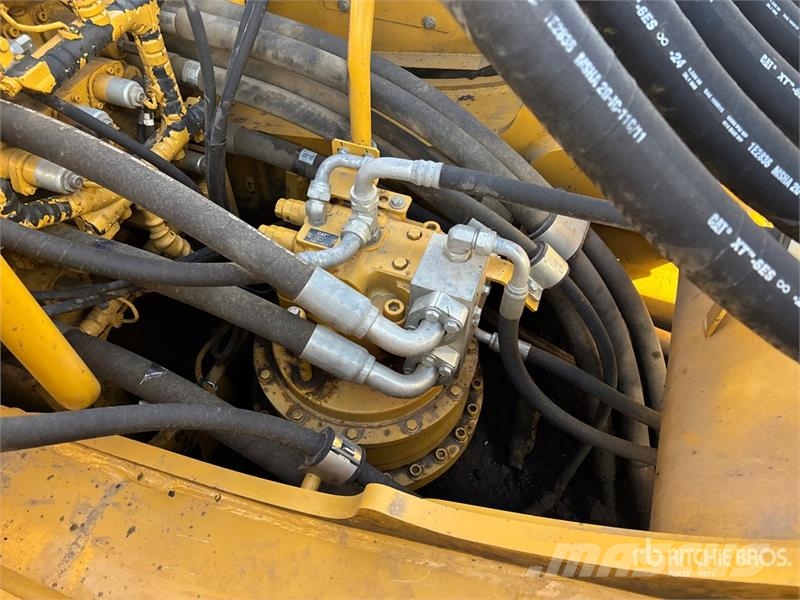 CAT 390FL VG Tracked Excavator Beltegraver