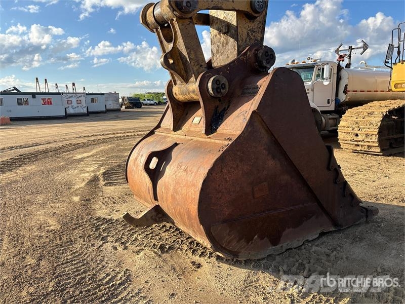 CAT 390FL VG Tracked Excavator Beltegraver