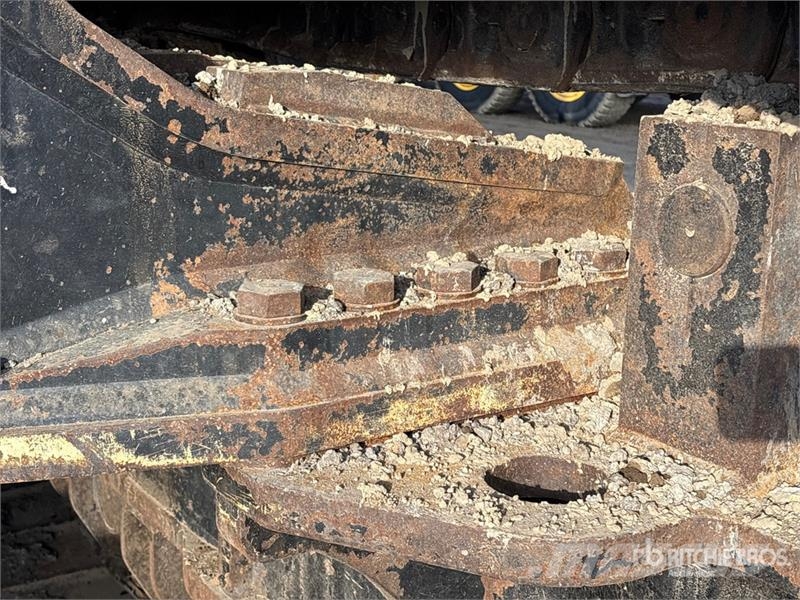 CAT 390FL VG Tracked Excavator Beltegraver