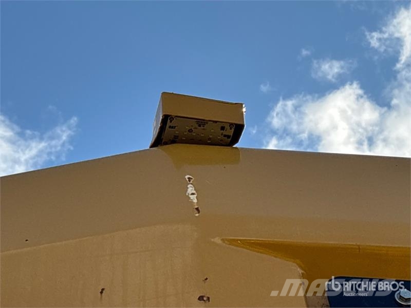 CAT 390FL VG Tracked Excavator Beltegraver