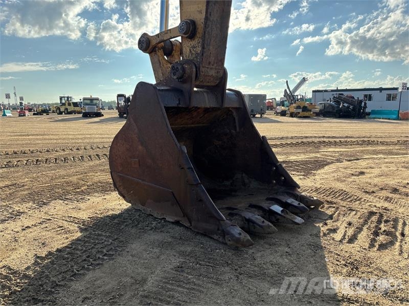 CAT 390FL VG Tracked Excavator Beltegraver