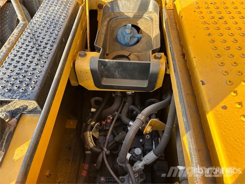 CAT 390FL VG Tracked Excavator Beltegraver