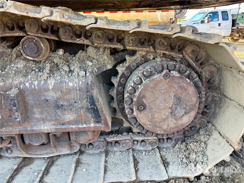 CAT 390FL VG Tracked Excavator Beltegraver