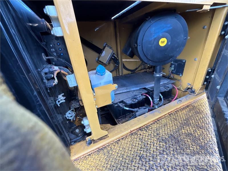 CAT 390FL VG Tracked Excavator Beltegraver
