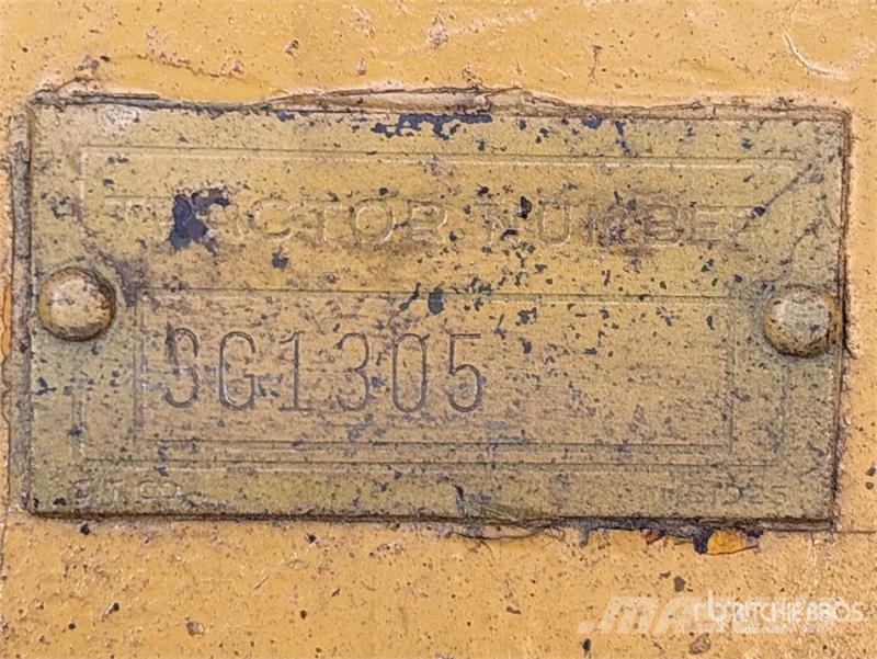 CAT 40 Crawler Dozer Kāpurķēžu buldozeri