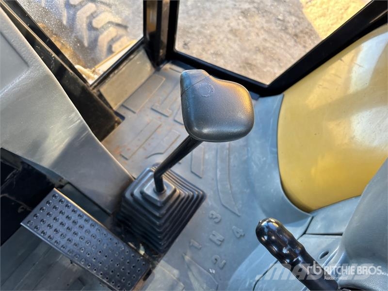 CAT 416C Baggerlader