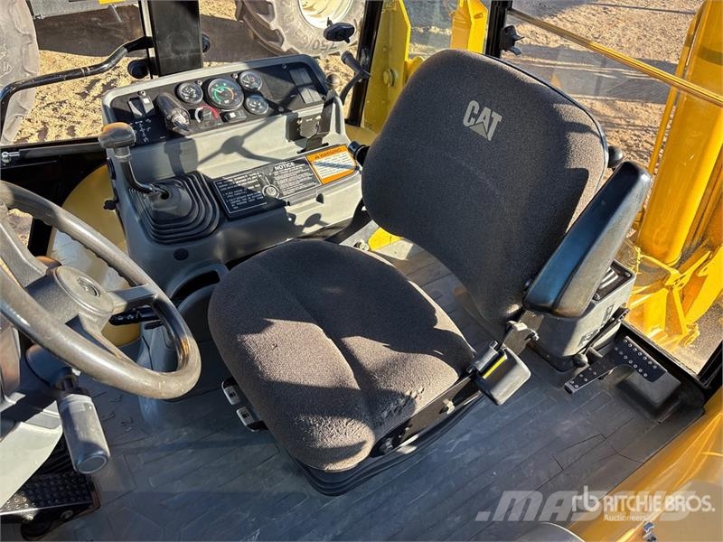 CAT 416C Baggerlader